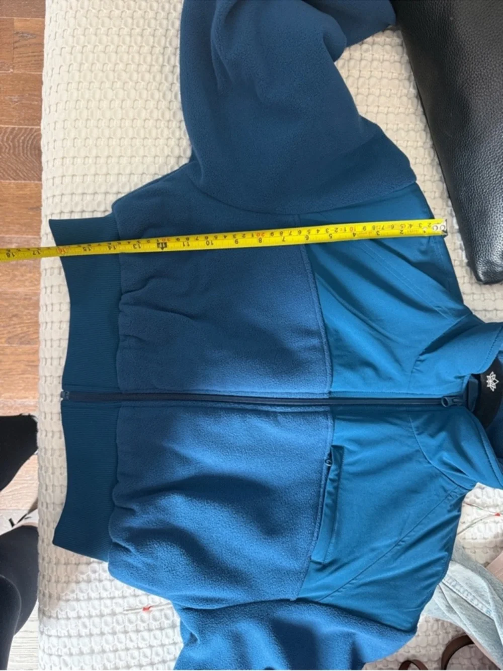 ALO YOGA polar fleece cropped wintry mix jacket in eclipse blue - Picture 9 of 9